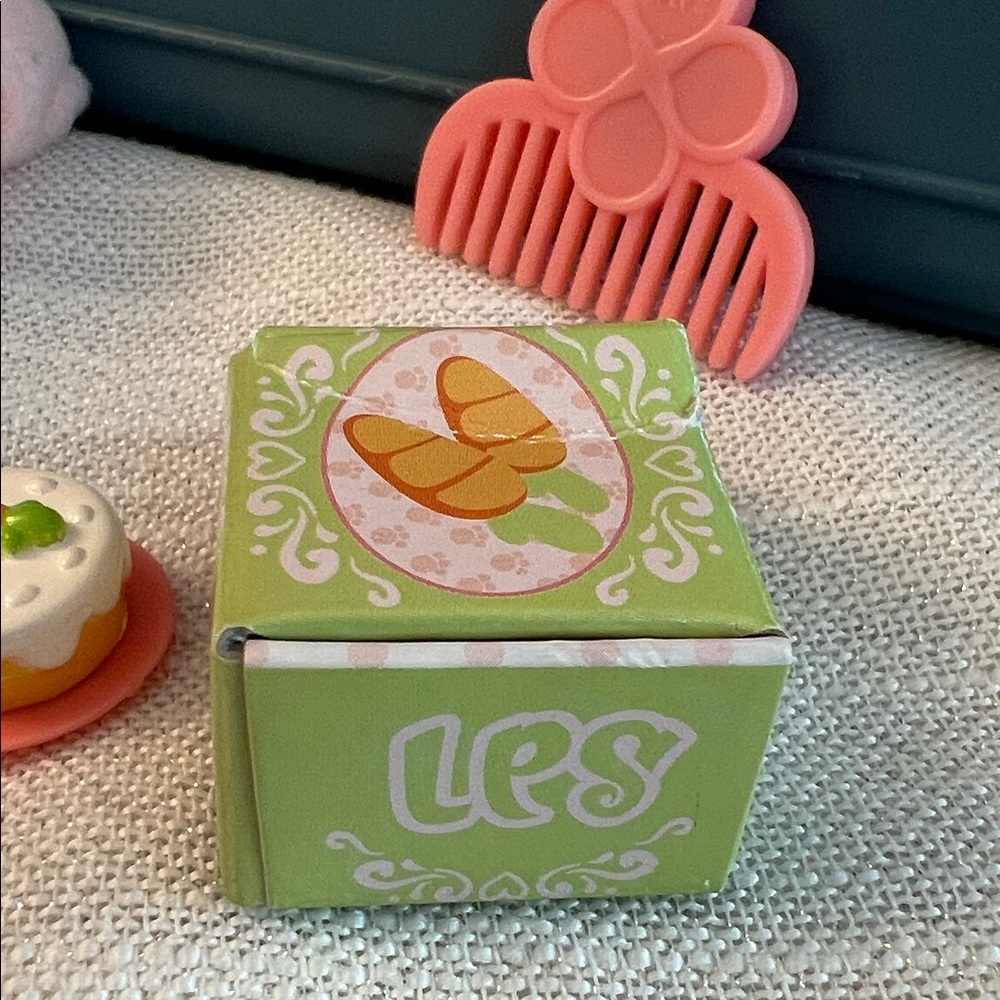 Authentic Littlest Pet Shop LPS Bunny Rabbit #1855 Blythe Carrot accessories inc - Picture 4 of 12